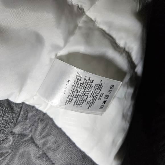 2FOR$40 Columbia winter jacket - Picture 3 of 8